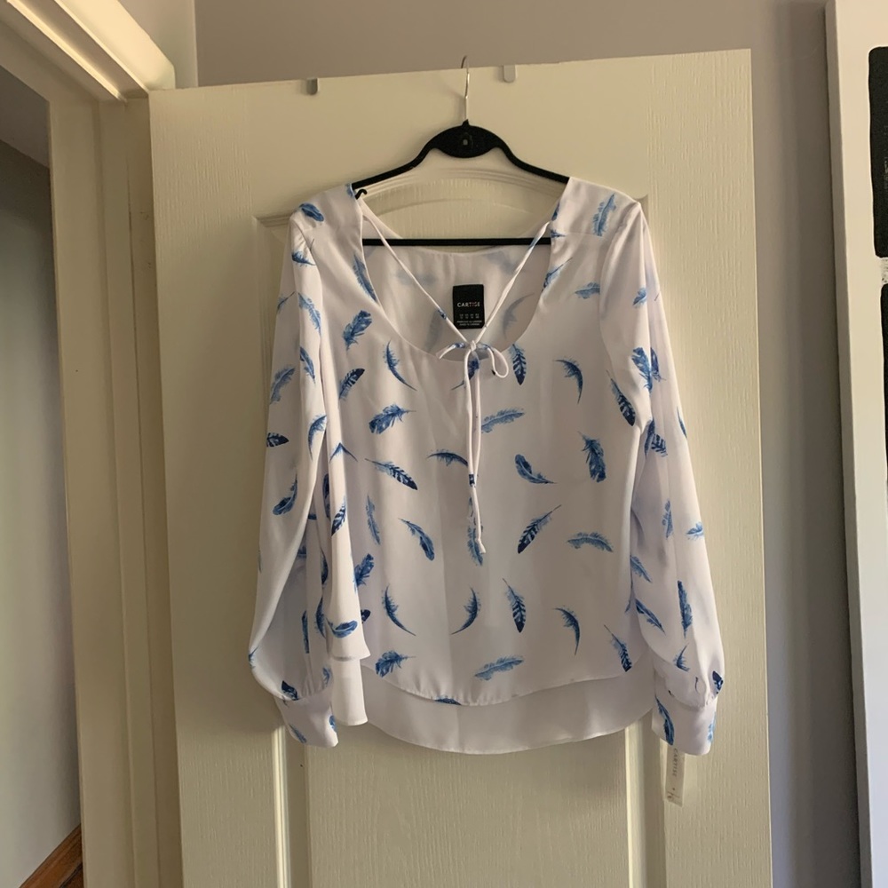 Cartise Brand new  i removed the tags